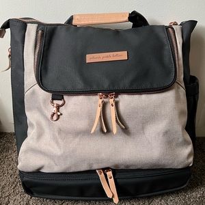 PETUNIA PICKLE BOTTOM Pivot Backpack in Black/Sand